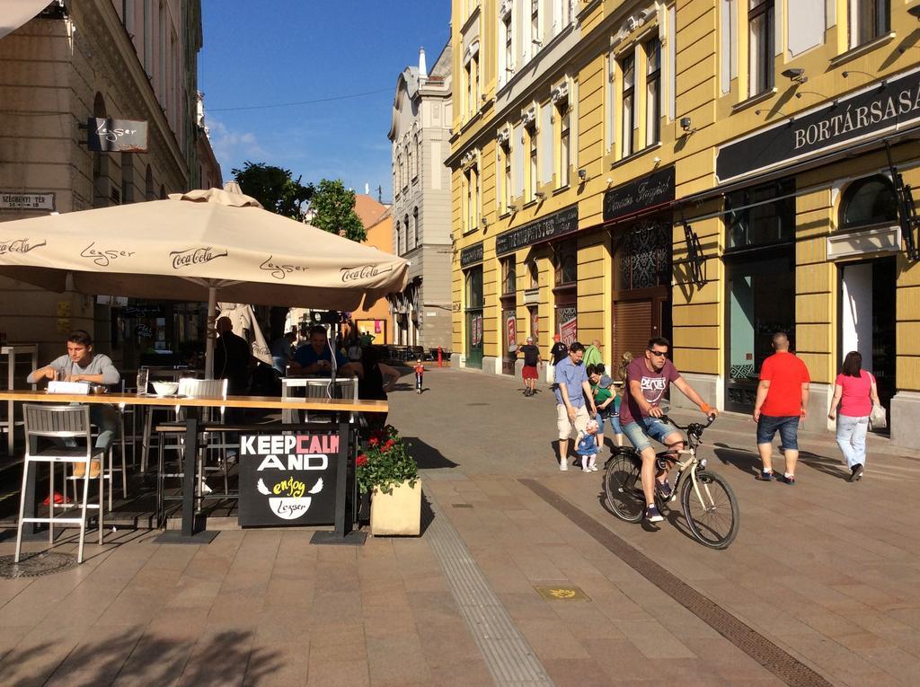 Szundi Szobák Pécs Exterior foto